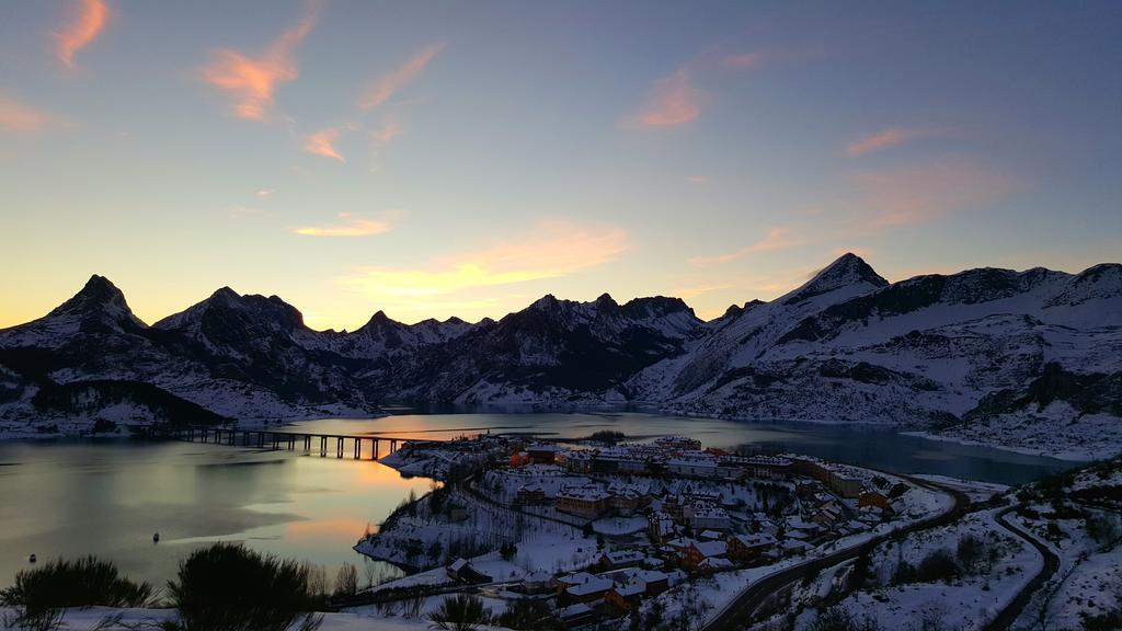 Hotel Presa Riaño Dış mekan fotoğraf