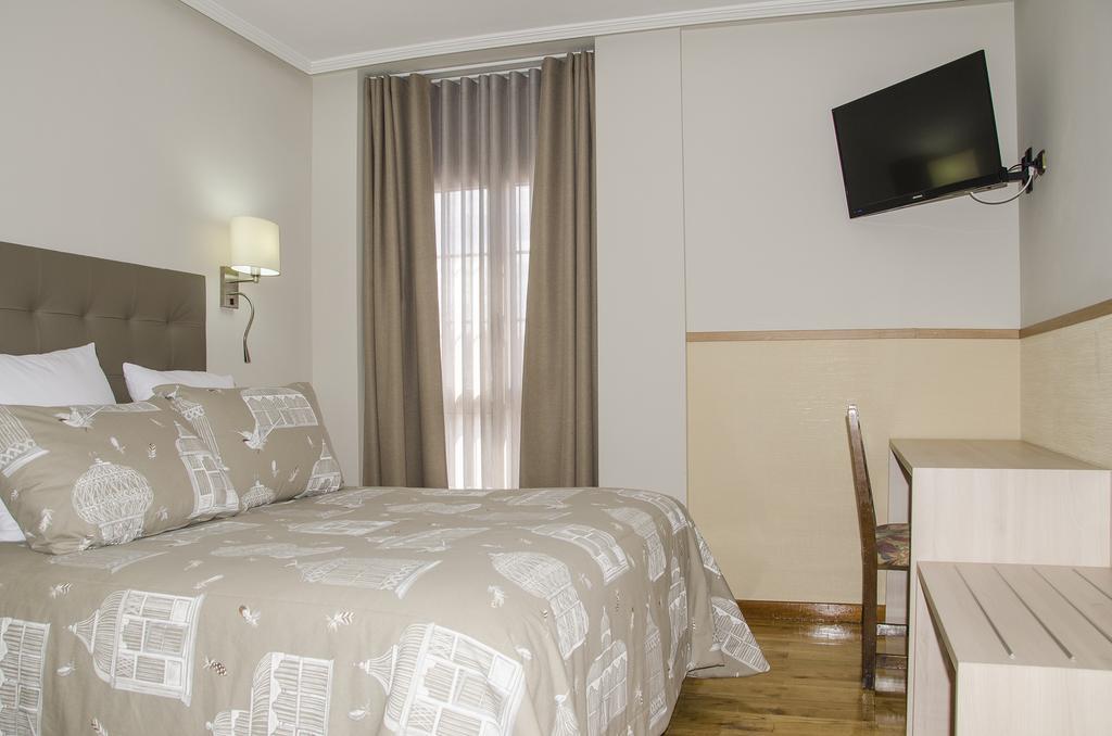 Hotel Presa Riaño Oda fotoğraf